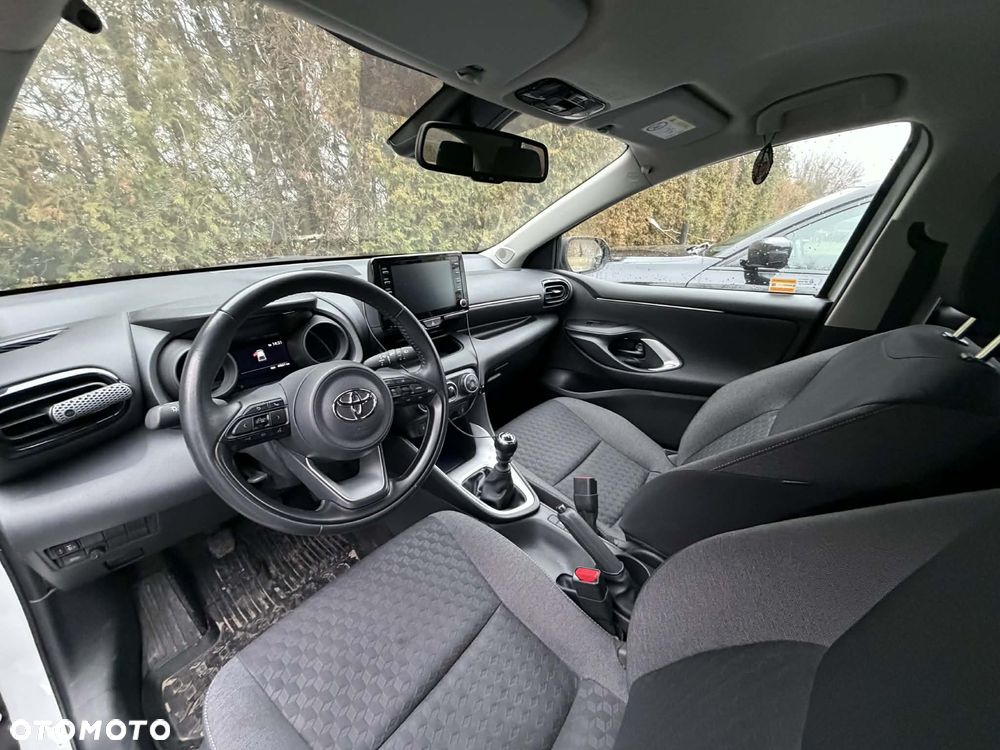 Toyota Yaris 1.5 Active - 12