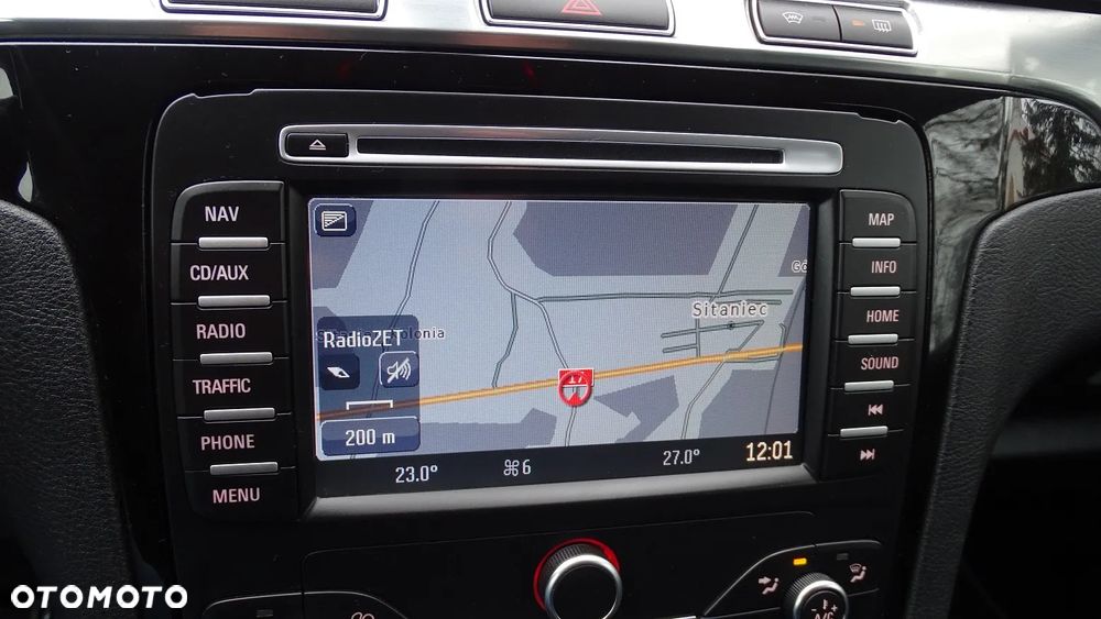 Ford S-Max 2.0 TDCi DPF Titanium - 17