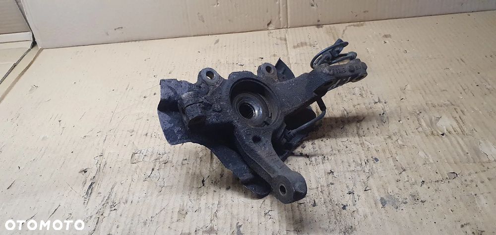 Zwrotnica prawy przód przednia prawa Fiat Punto EVO 1.4 8V - 5