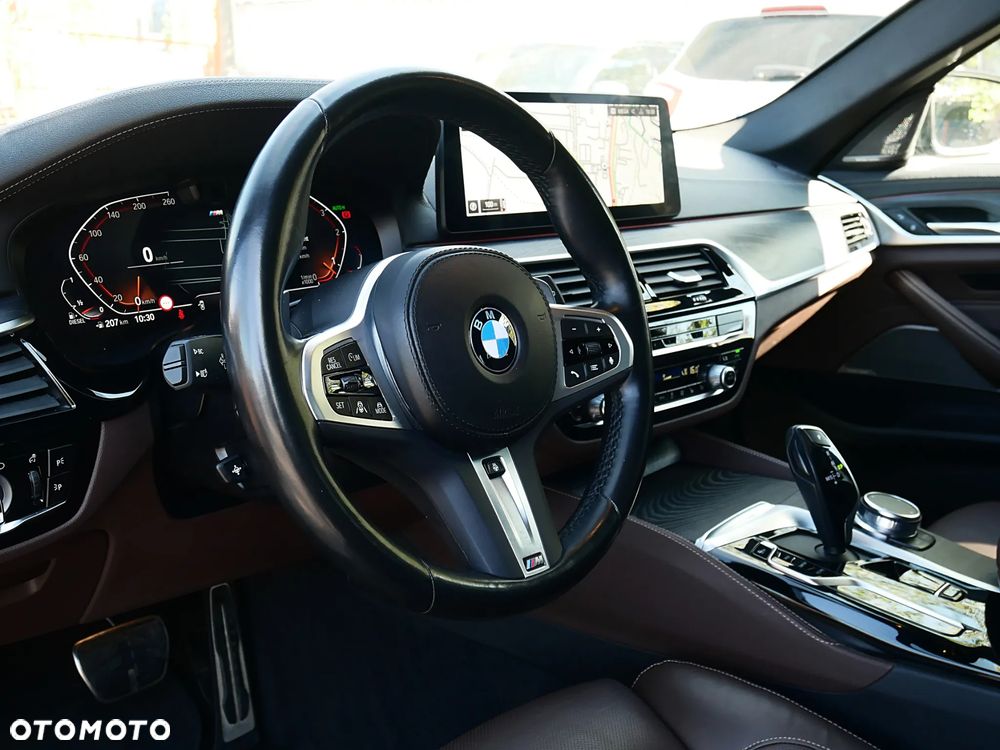 BMW Seria 5 540d xDrive mHEV M Sport sport - 4