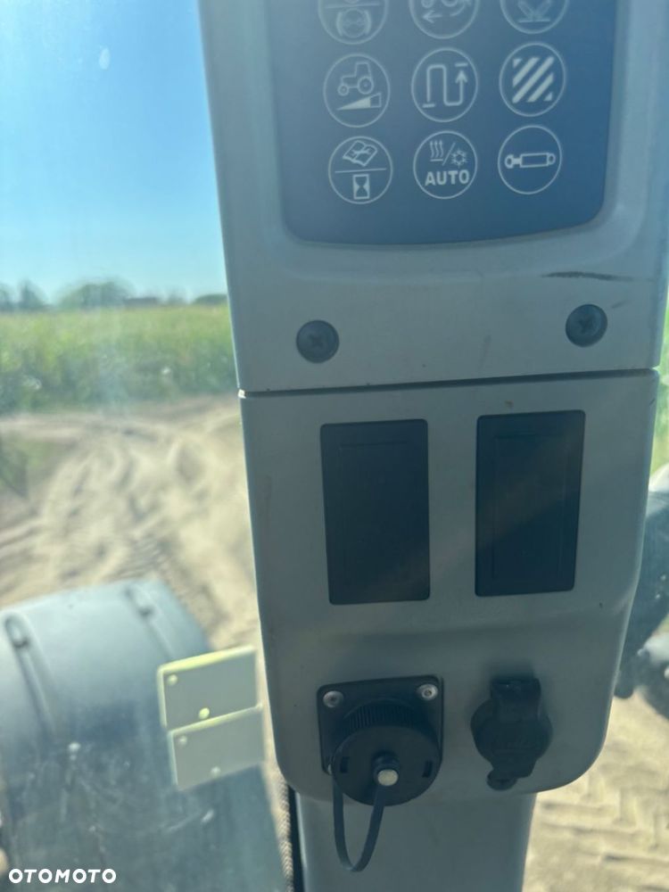 New Holland T 8.360 4X4 - 26