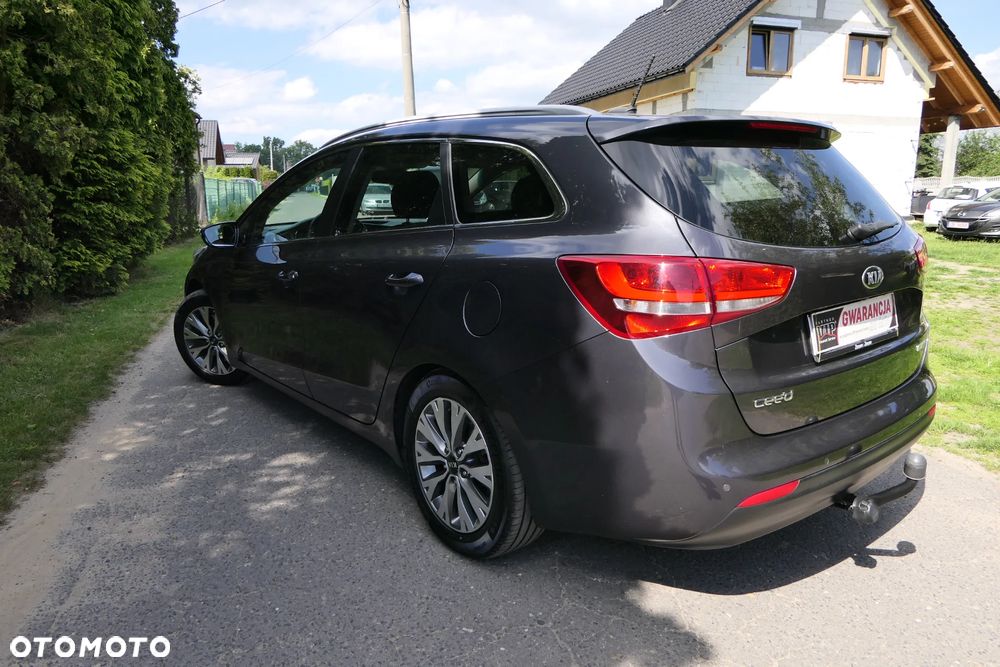 Kia Ceed 1.6 GDI L - 11