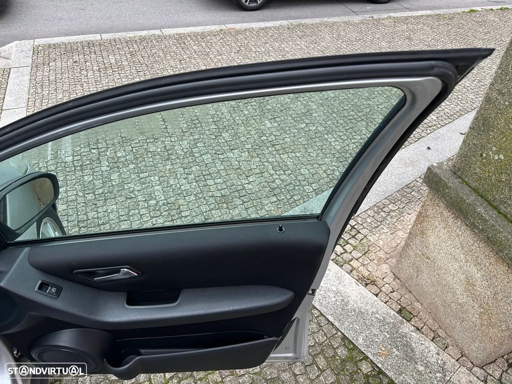 Mercedes-Benz A 160 CDi Avantgarde - 21