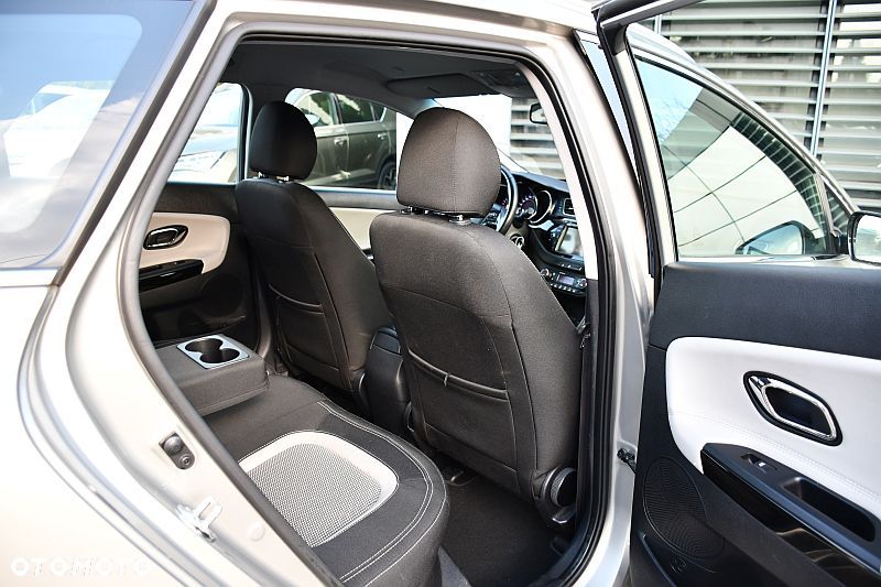 Kia Ceed 1.6 GDI Platinum Edition - 22