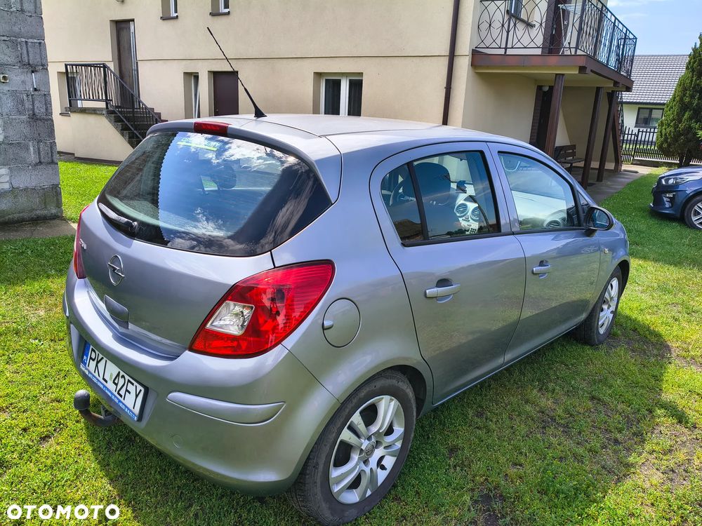 Opel Corsa 1.2 16V Enjoy - 12