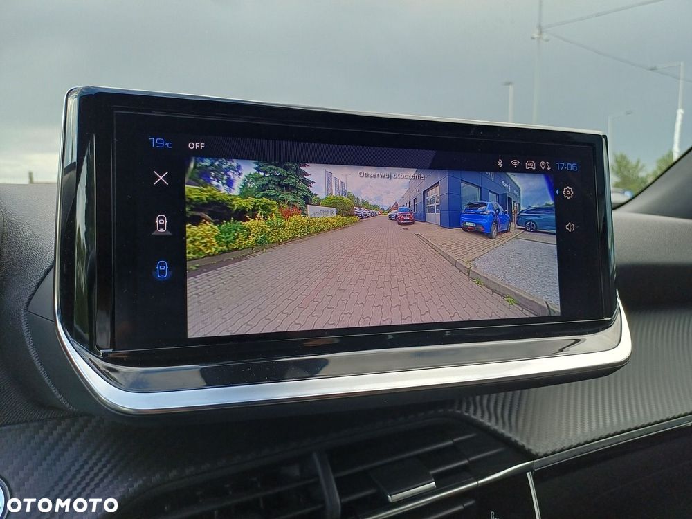 Peugeot 2008 PureTech 100 Allure S&S BVM6 - 20