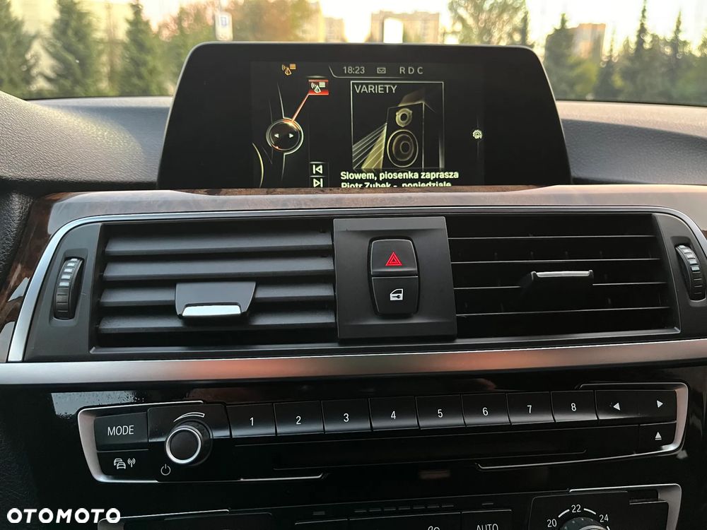 BMW Seria 3 320d - 11