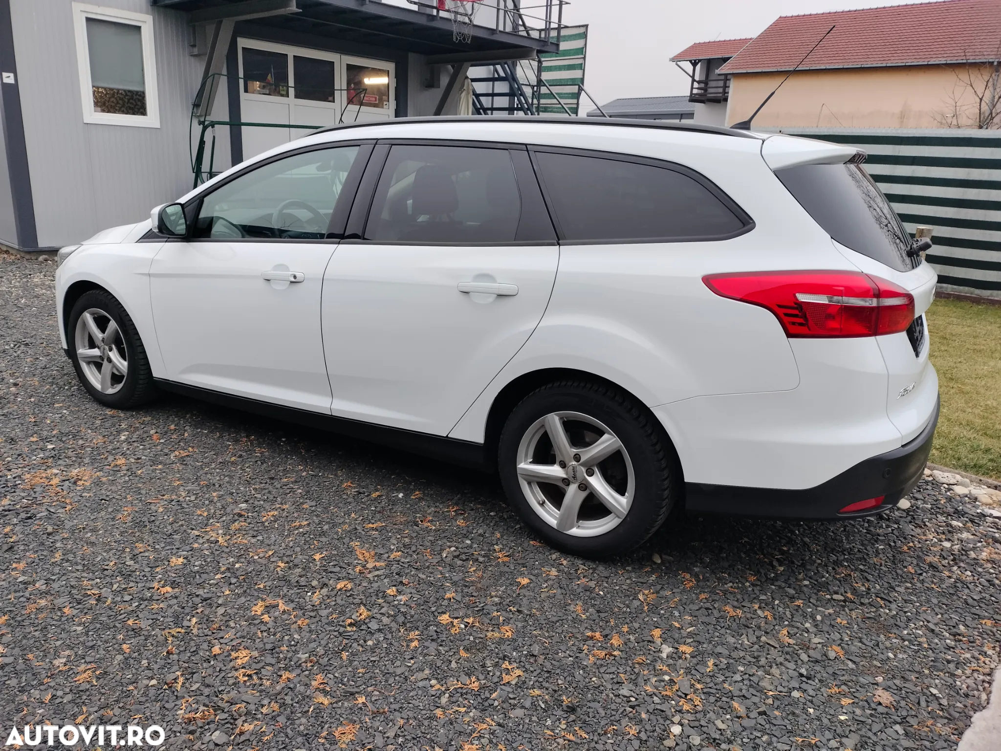 Ford Focus Turnier 1.0 EcoBoost Start-Stopp-System ACTIVE - 20