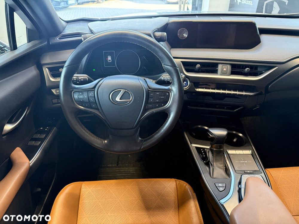 Lexus UX - 20