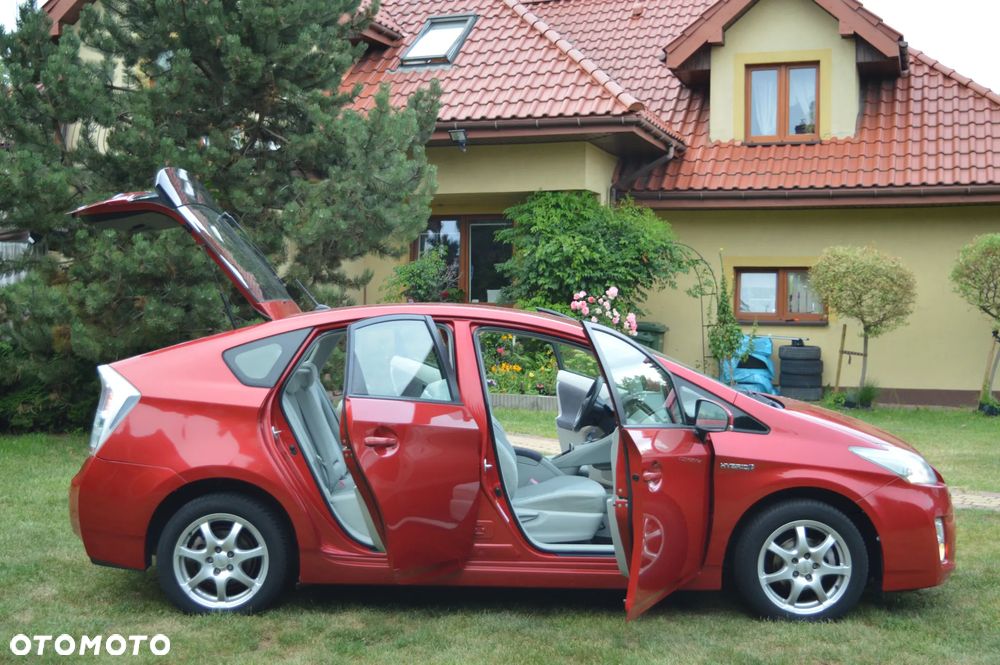 Toyota Prius 1.8 HSD Prestige - 15