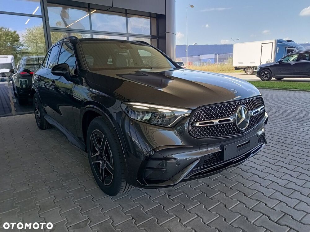 Mercedes-Benz GLC - 4