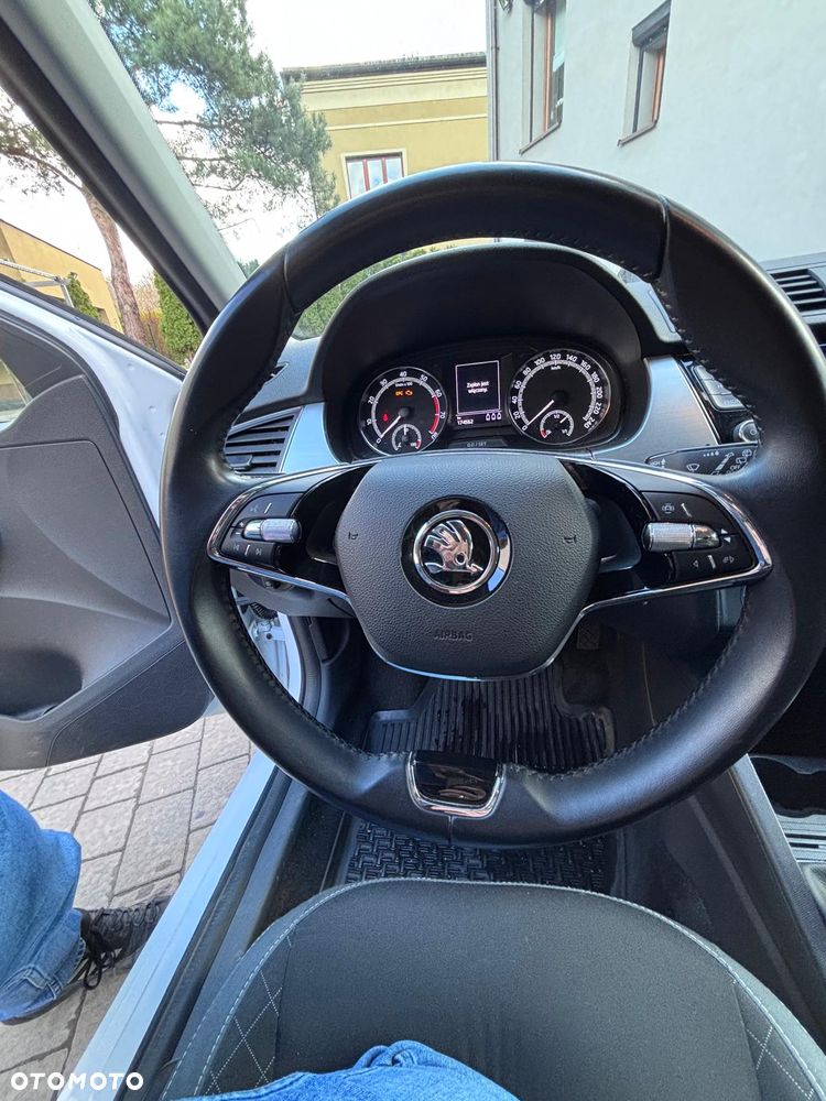 Skoda Fabia 1.0 TSI Ambition - 6