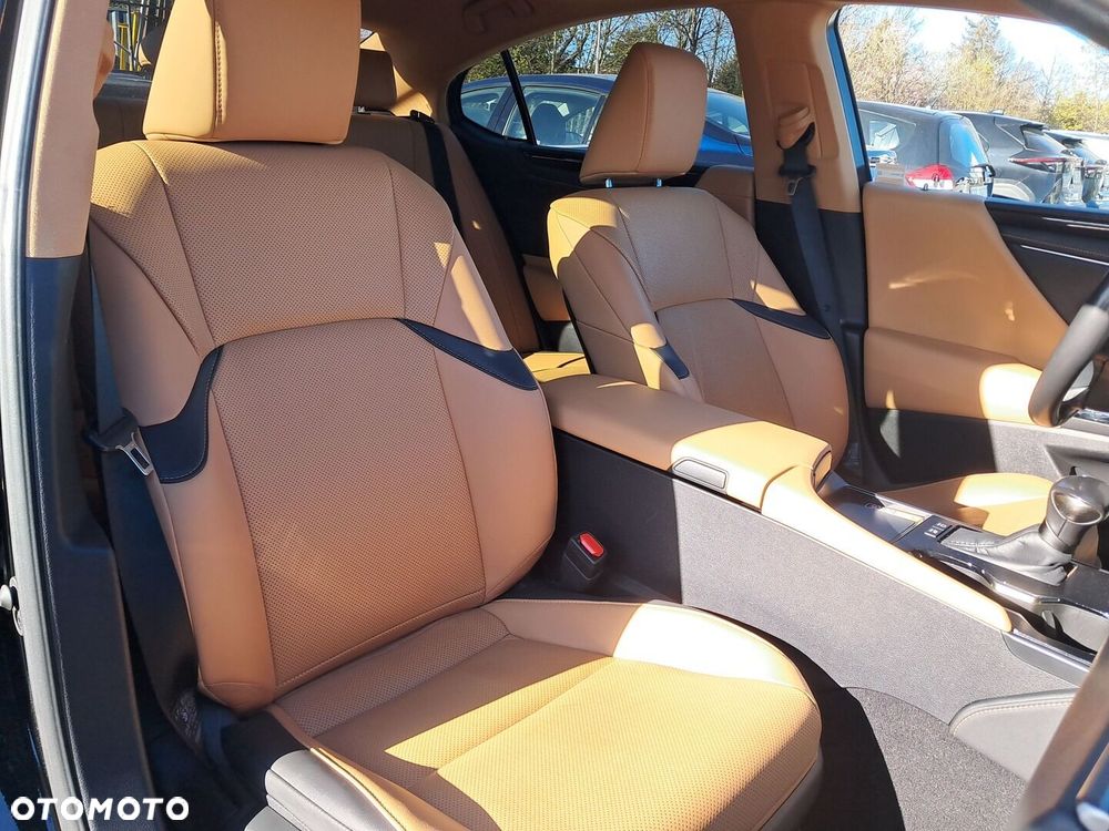 Lexus ES 300h Business Edition - 15