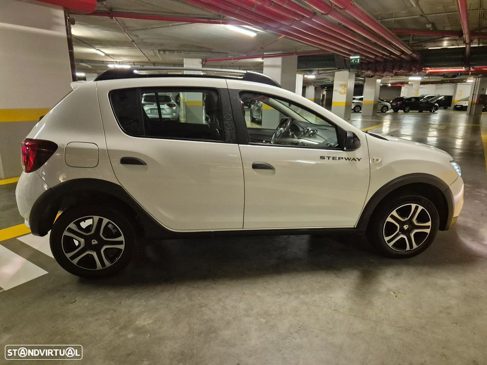 Dacia Sandero 1.0 ECO-G Stepway Bi-Fuel — fotografia 9