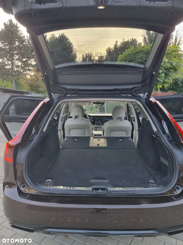 Volvo V90 Cross Country T6 AWD Geartronic - 36