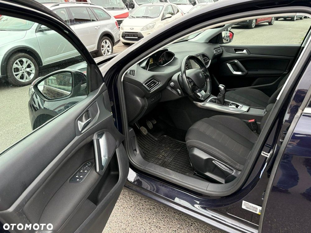 Peugeot 308 1.6 BlueHDi Style S&S - 5