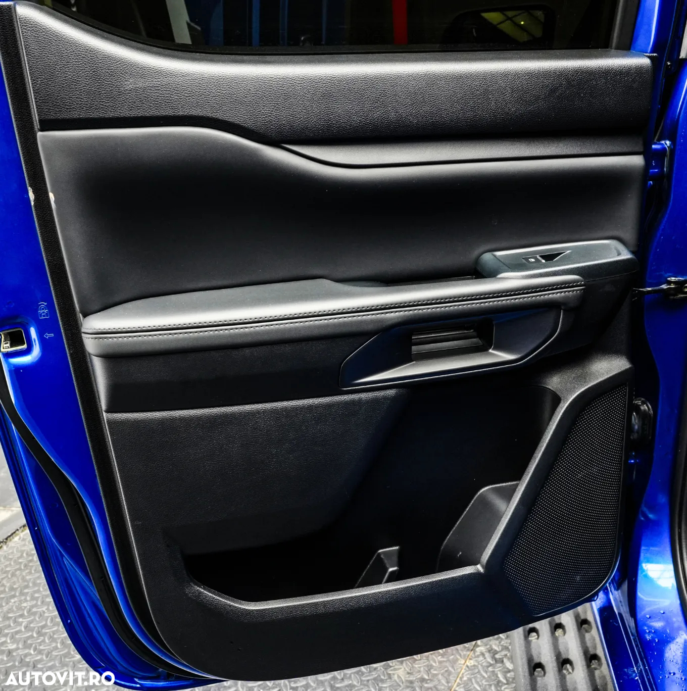 Ford Ranger Pick-Up 3.0 EcoBoost 288 CP 4x4 Cabina Dubla Raptor Aut. - 33