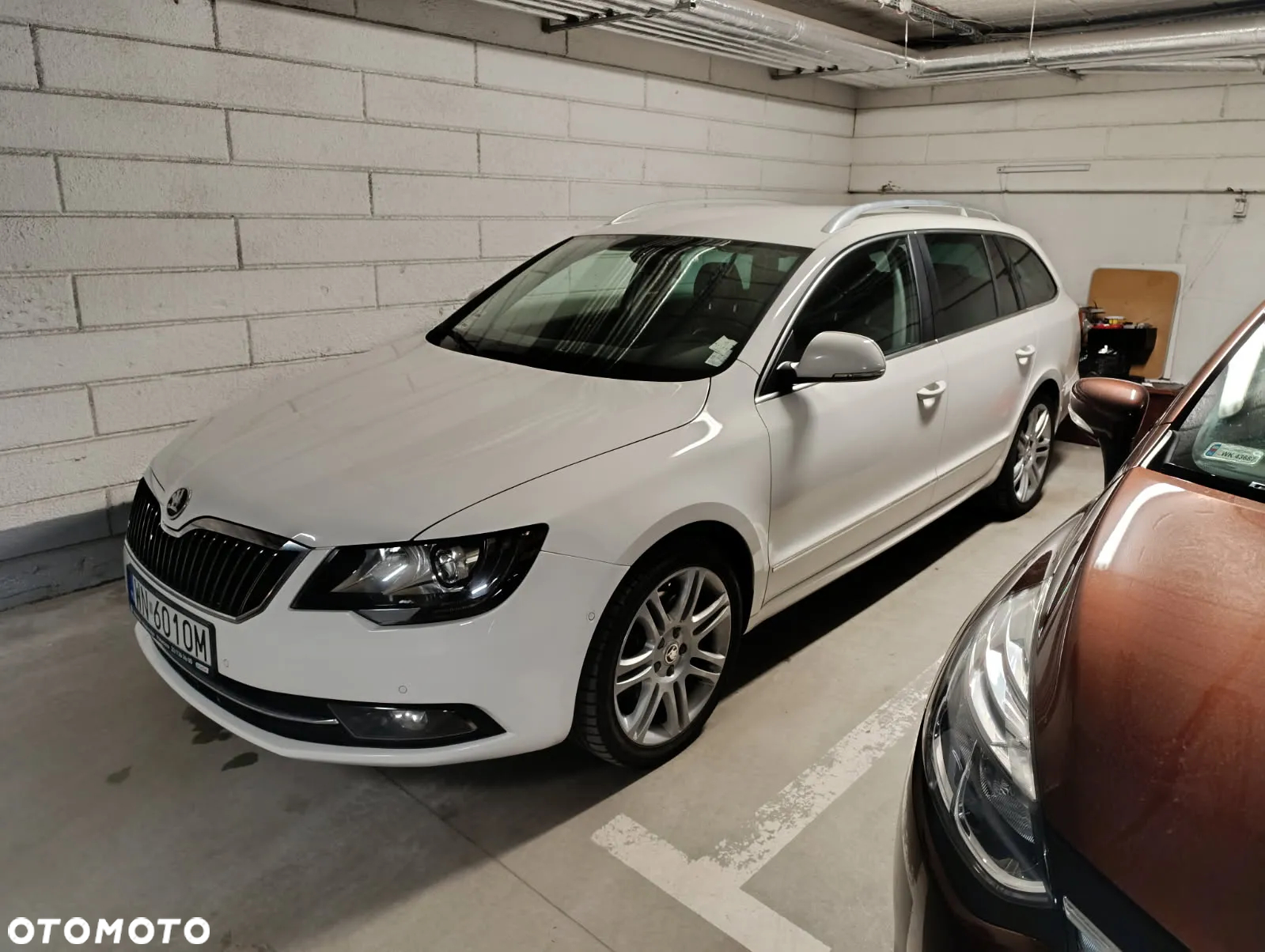 Skoda Superb 2.0 TDI Business - 2