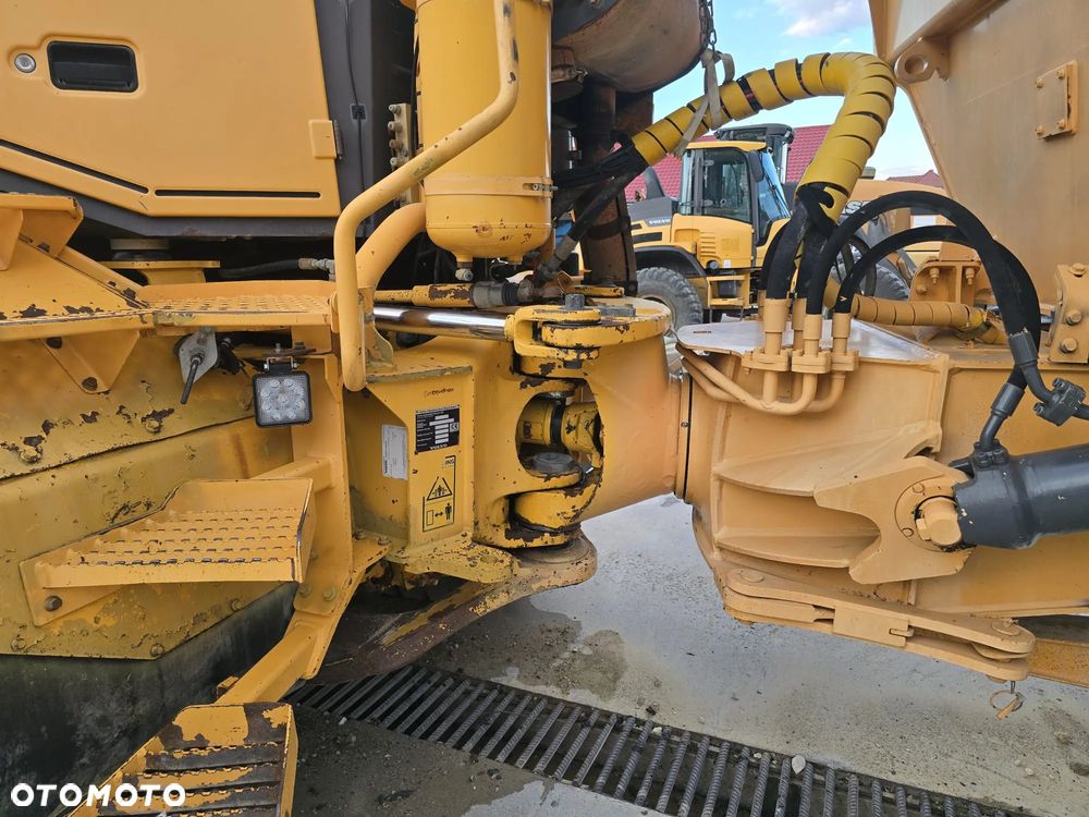 Volvo A25D - 10