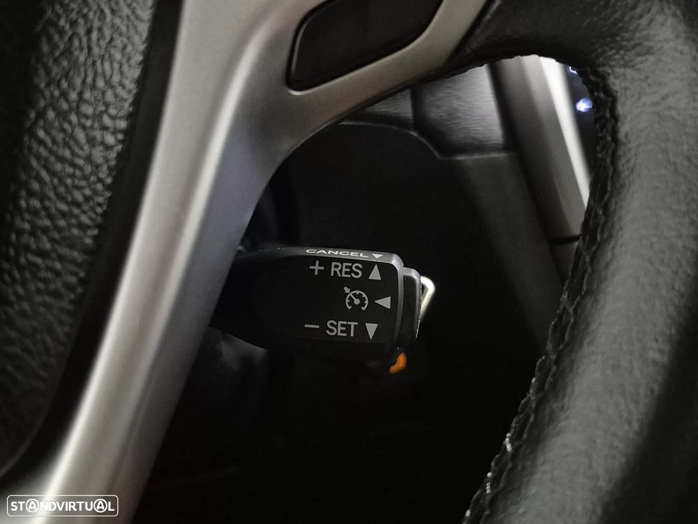 Toyota Avensis SW 2.0 D-4D Exclusive - 28