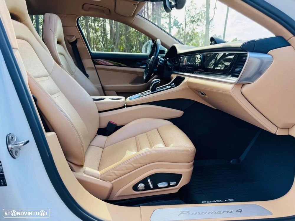 Porsche Panamera Sport Turismo 4 E-Hybrid - 55