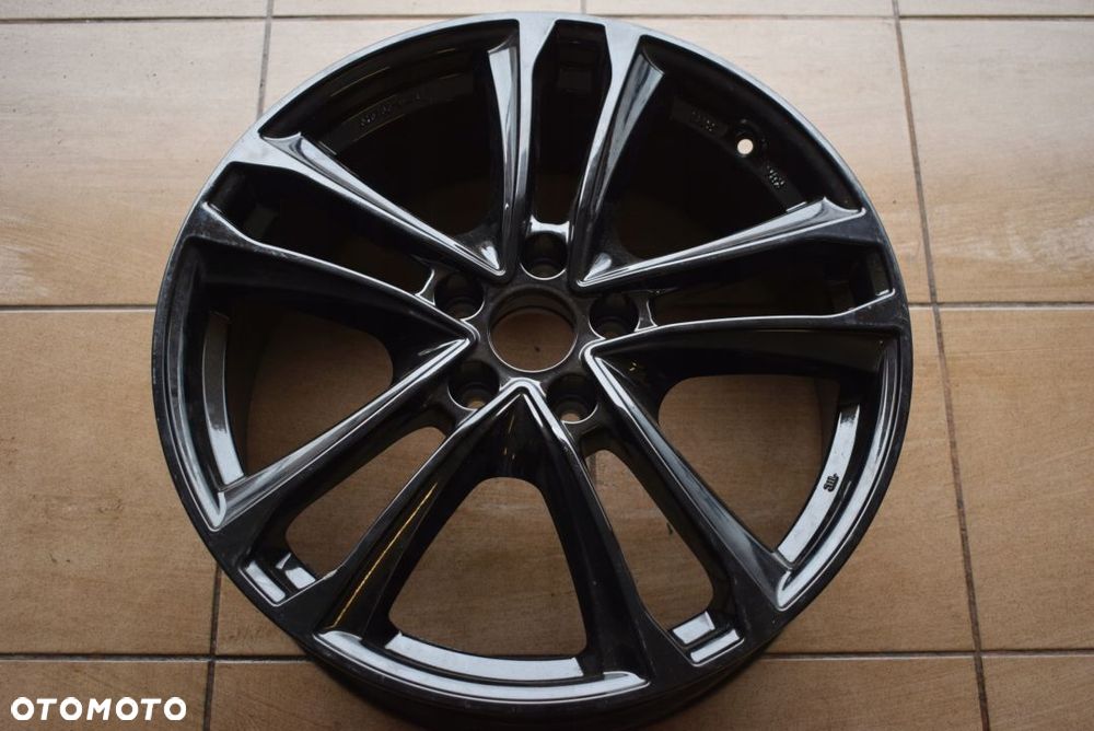 Hyundai Tucson 7,5Jx19 5x114,3 ET49,5 - 1