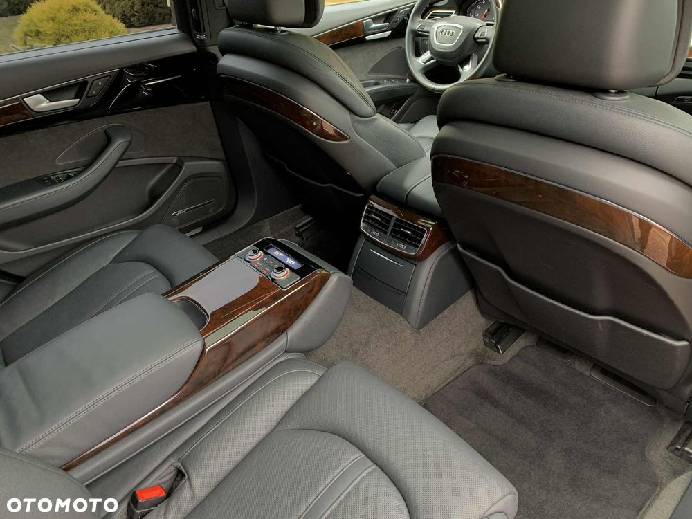 Audi A8 4.0 TFSI cylinder on demand quattro tiptronic - 16