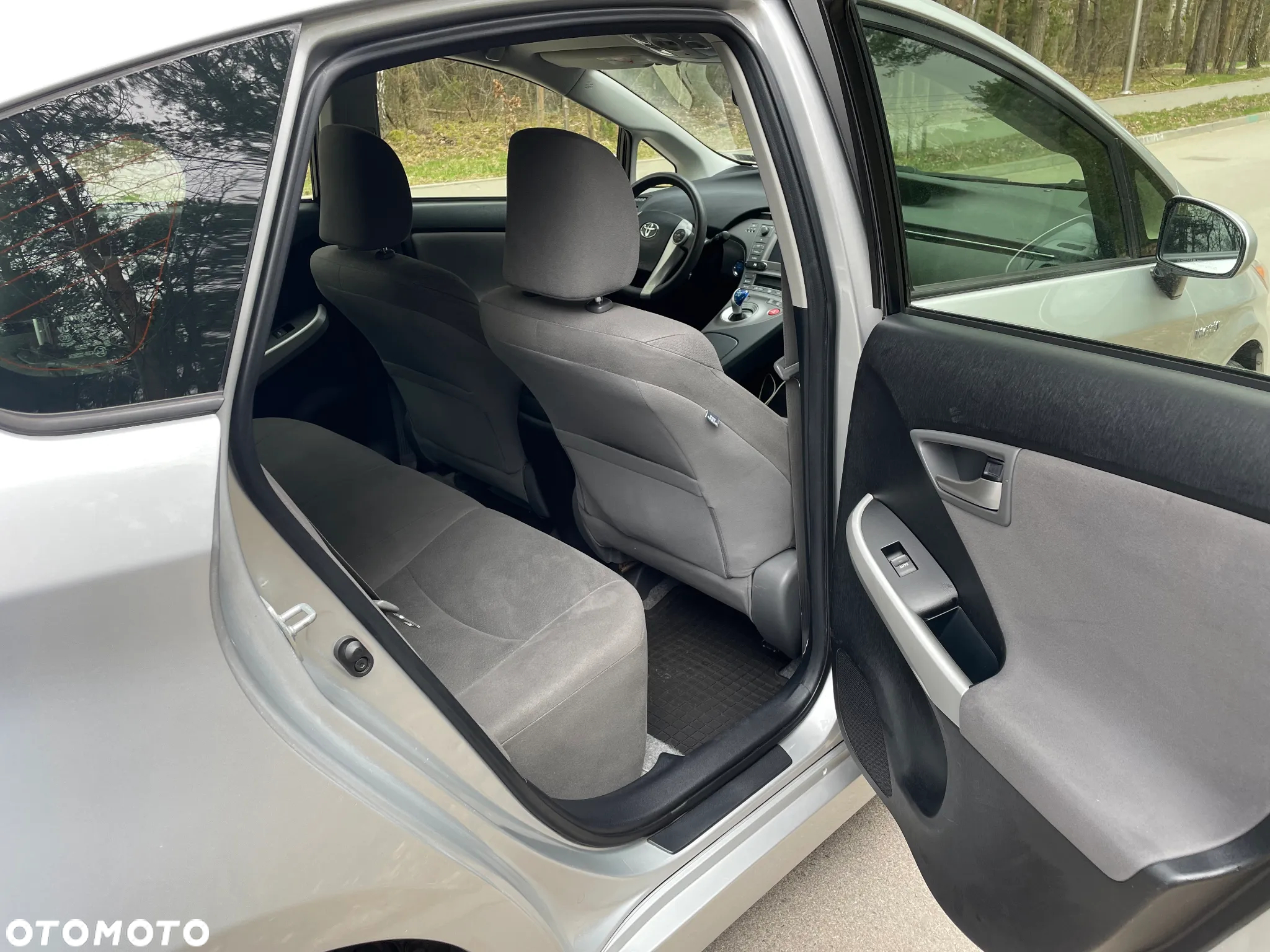 Toyota Prius - 12