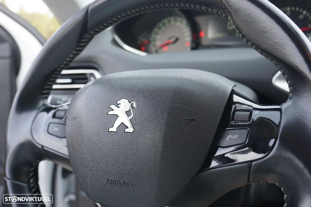 Peugeot 308 SW 1.5 BlueHDi Style - 33