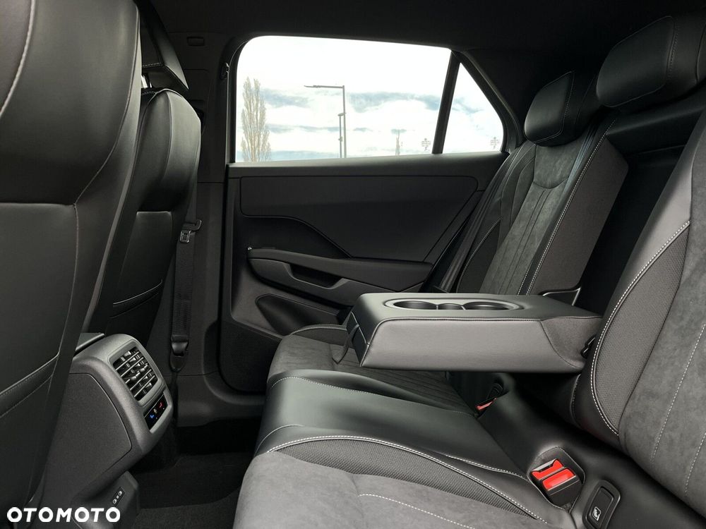 Volkswagen T-Roc - 28