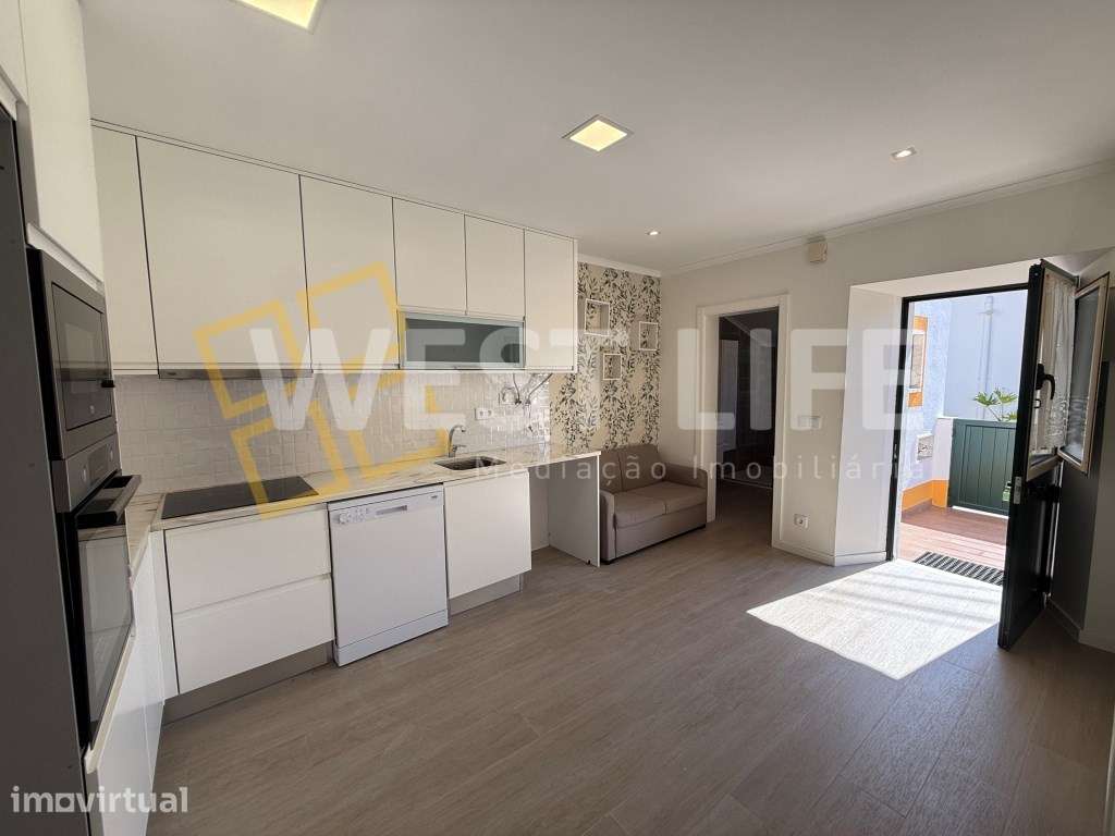 Moradia T2 Remodelada em Vila Pouca - EXCLUSIVO WEST LIFE - Enxara ... - Grande imagem: 2/17