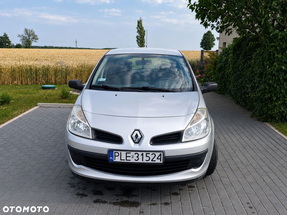 Renault Clio - 2