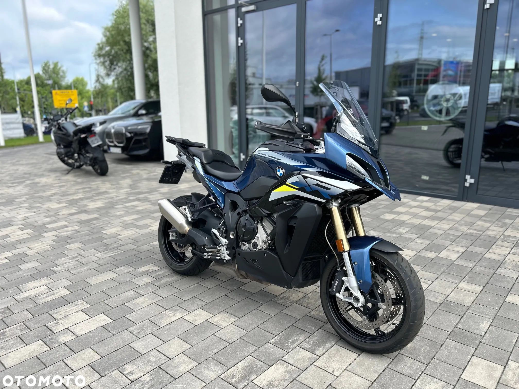 BMW XR - 1