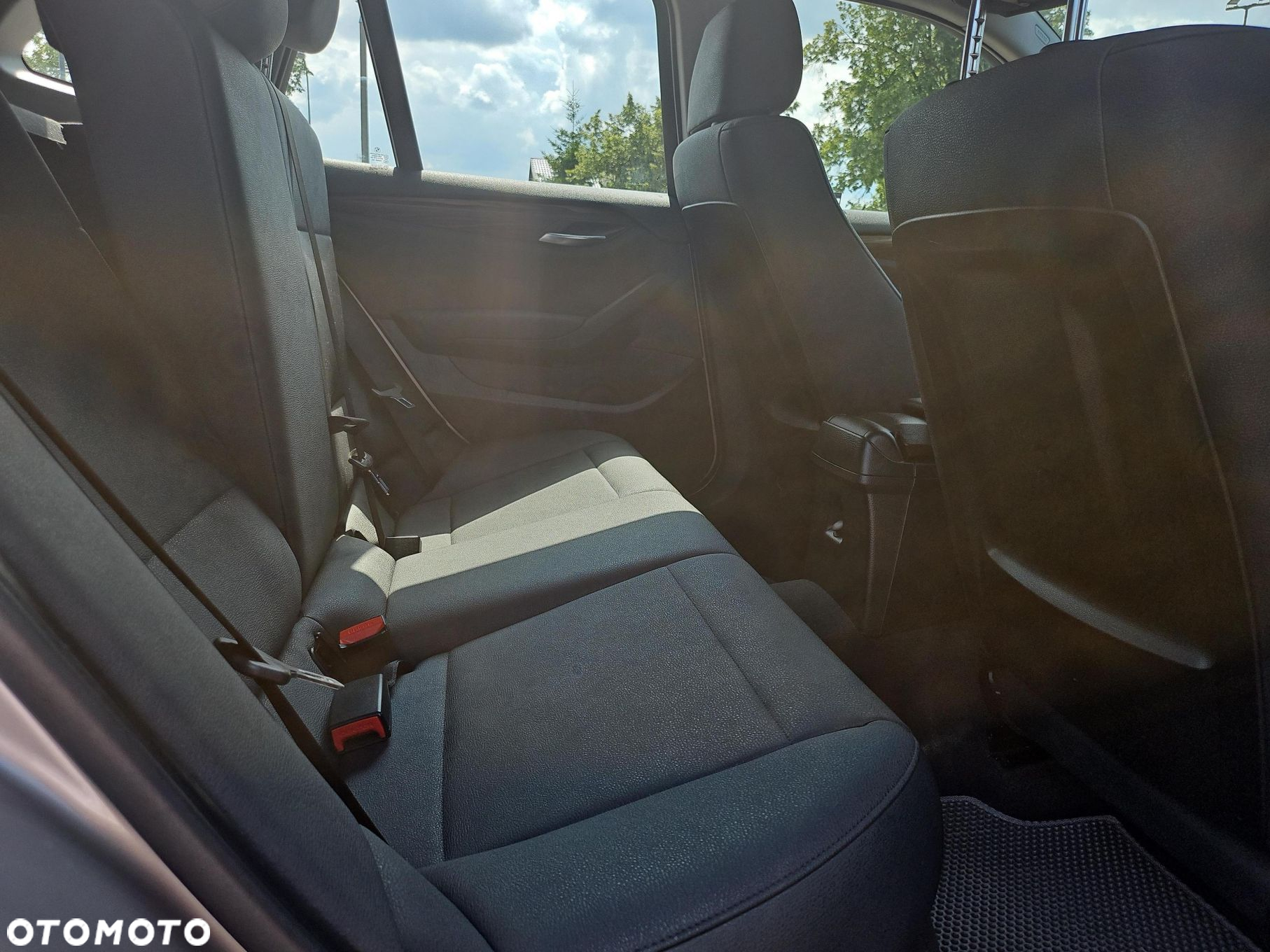 BMW X1 sDrive18d - 10