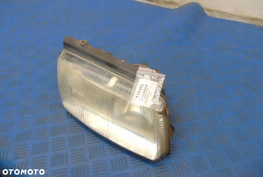 VOLKSWAGEN PASSAT B5 REFLEKTOR PRAWY STAN WIDOCZNY NA ZDJĘCIU - 2