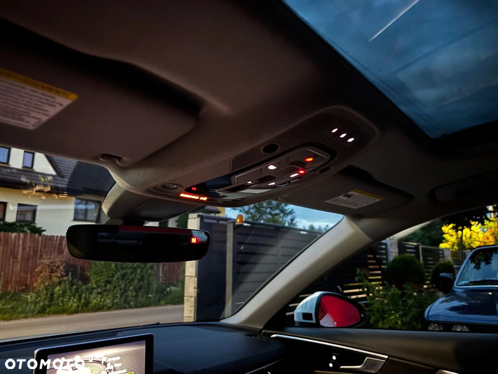 Audi A4 Limousine 40 TFSI S tronic design - 19