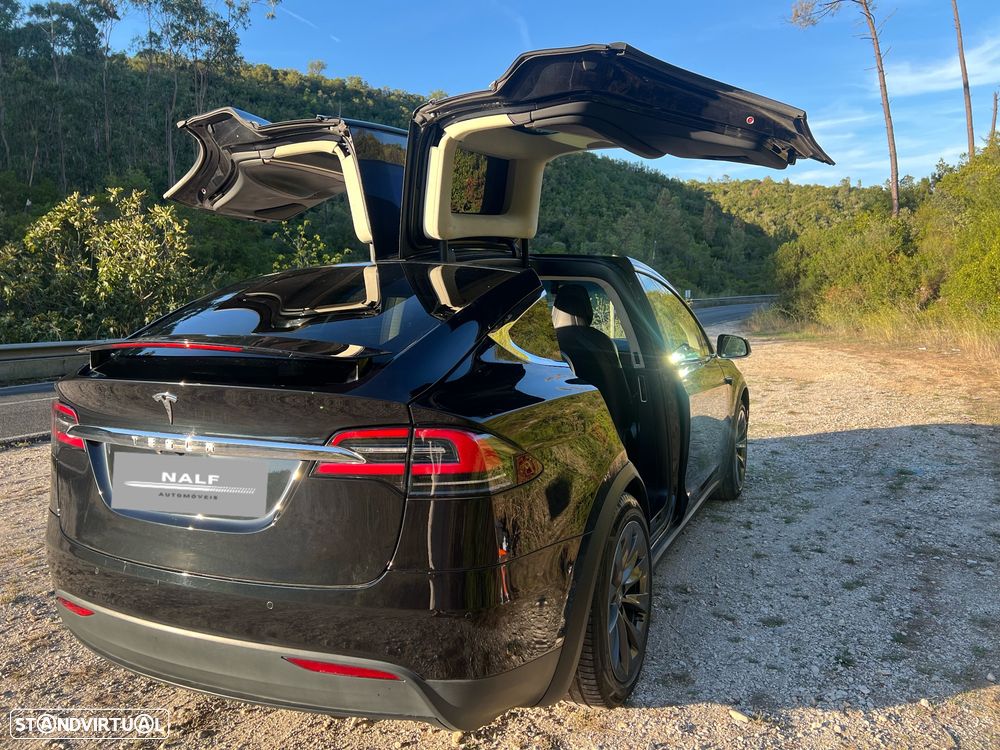 Tesla Model X 2017 photo 4