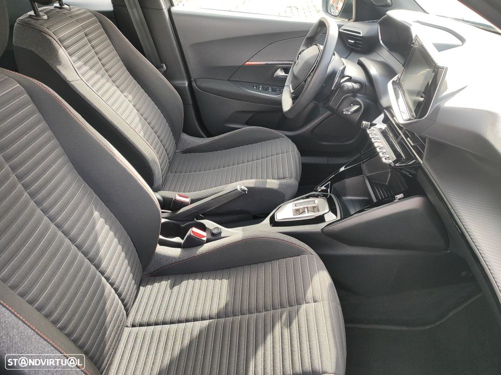 Peugeot 2008 1.5 BlueHDi Allure Pack EAT8 - 11