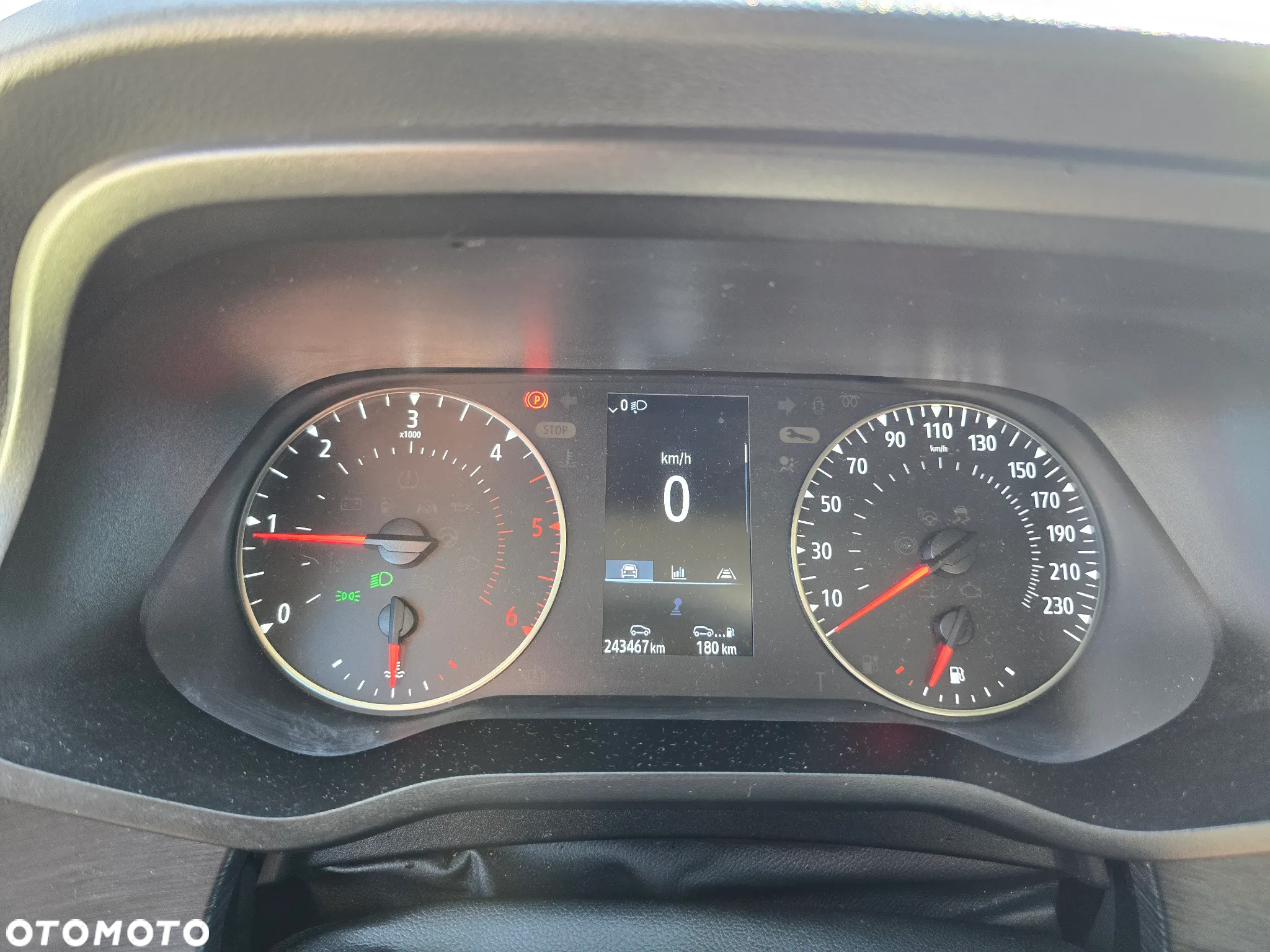 Renault TRAFIC - 10