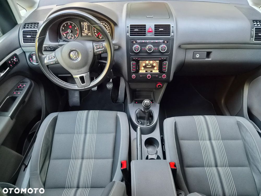 Volkswagen Touran 1.2 TSI BlueMotion Technology MATCH - 8