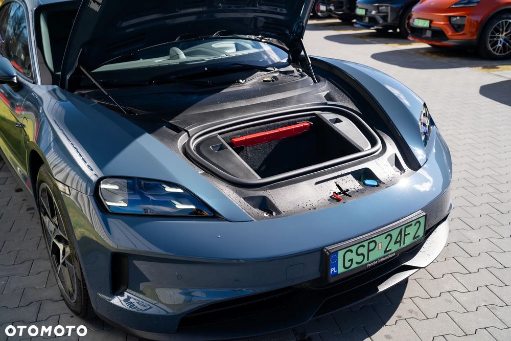 Porsche Taycan 105kWh 4 Performance Plus - 10