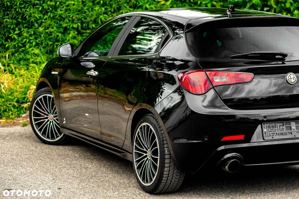 Alfa Romeo Giulietta 1.8 TBi 16V Quadrifoglio Verde - 9