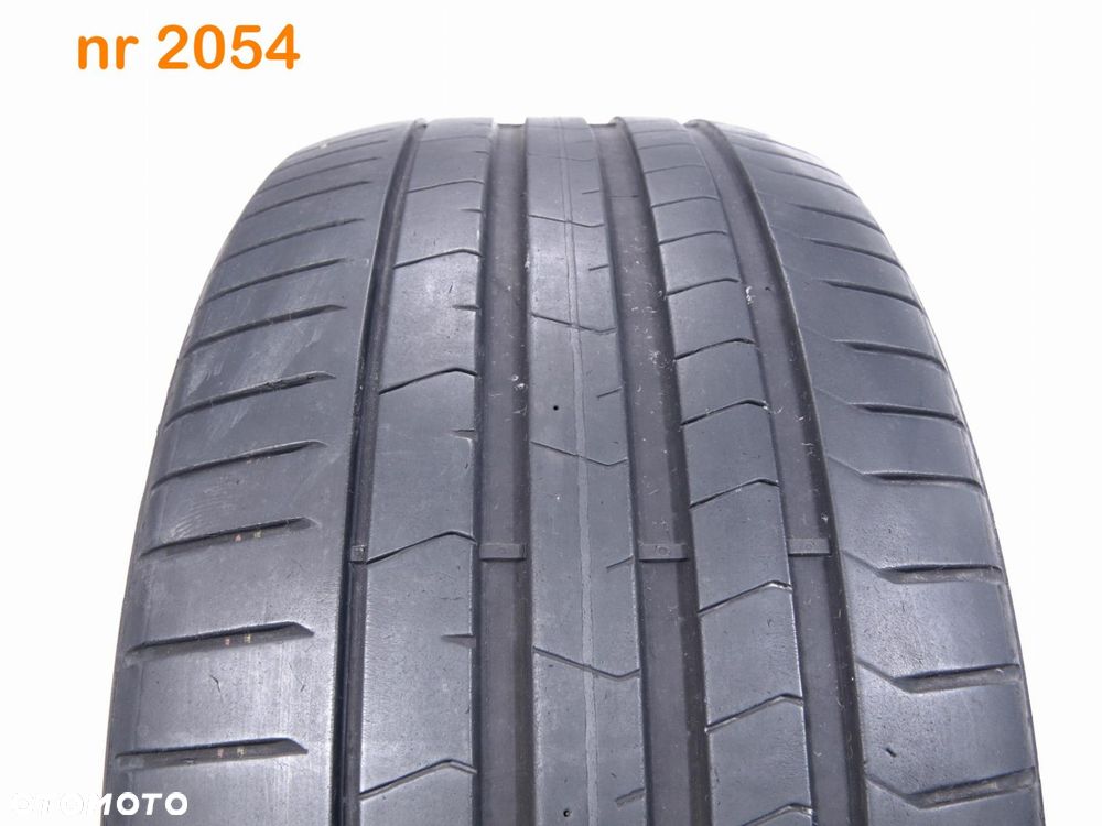 Pirelli P Zero PZ4 275/40 R20 - 1
