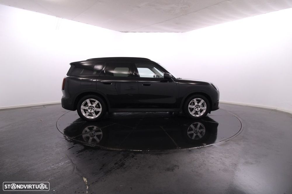 MINI Countryman E Favoured L - 9