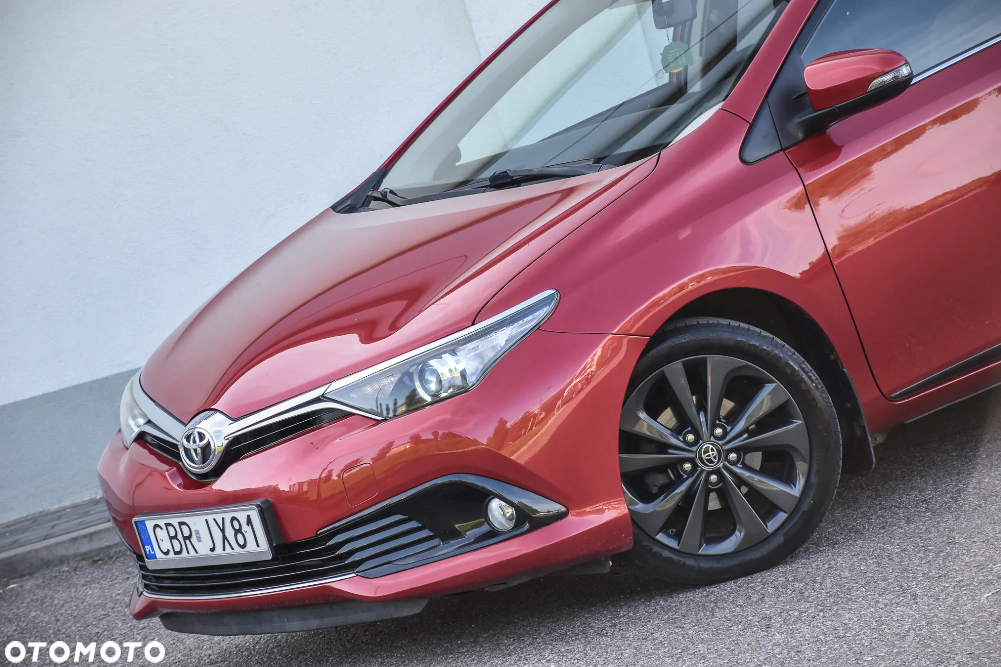 Toyota Auris 1.6 Premium + - 14