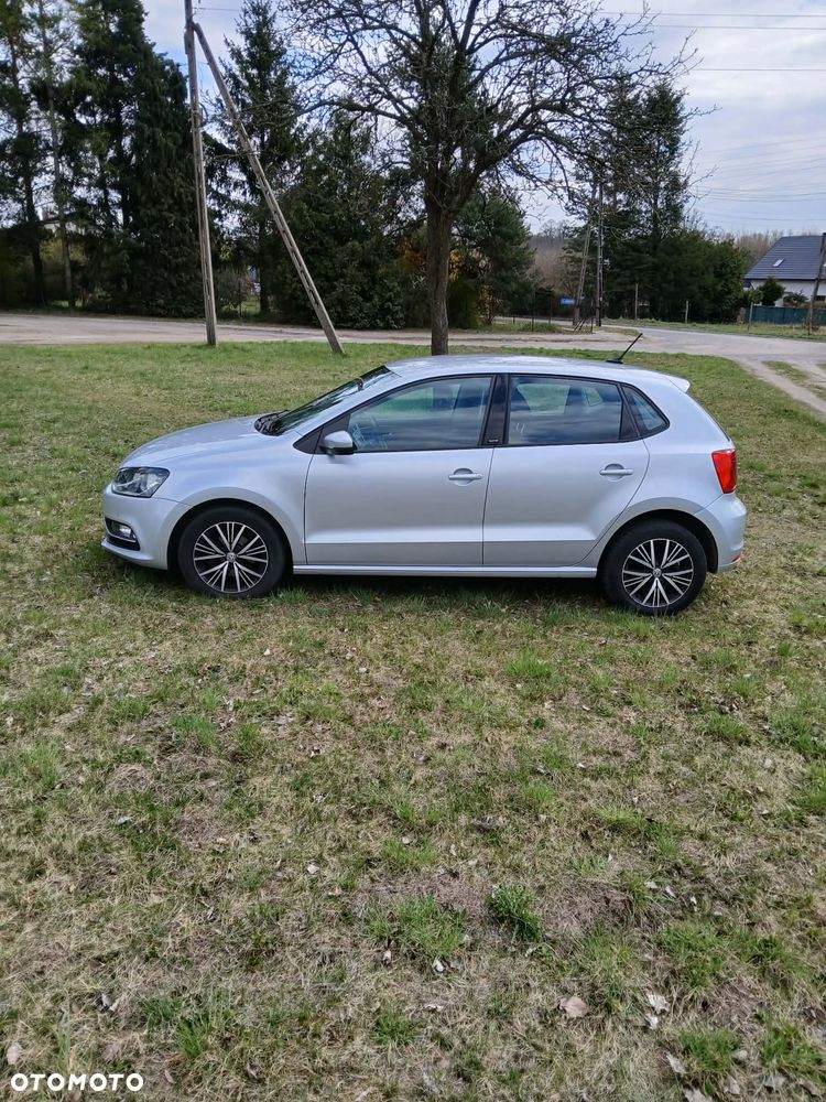 Volkswagen Polo 1.4 TDI Blue Motion Technology Allstar - 2