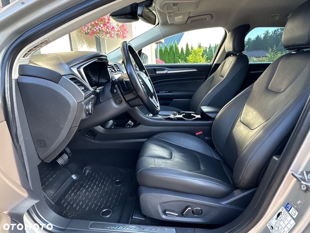 Ford Mondeo 2.0 TDCi PowerShift-Aut Allrad Titanium - 19