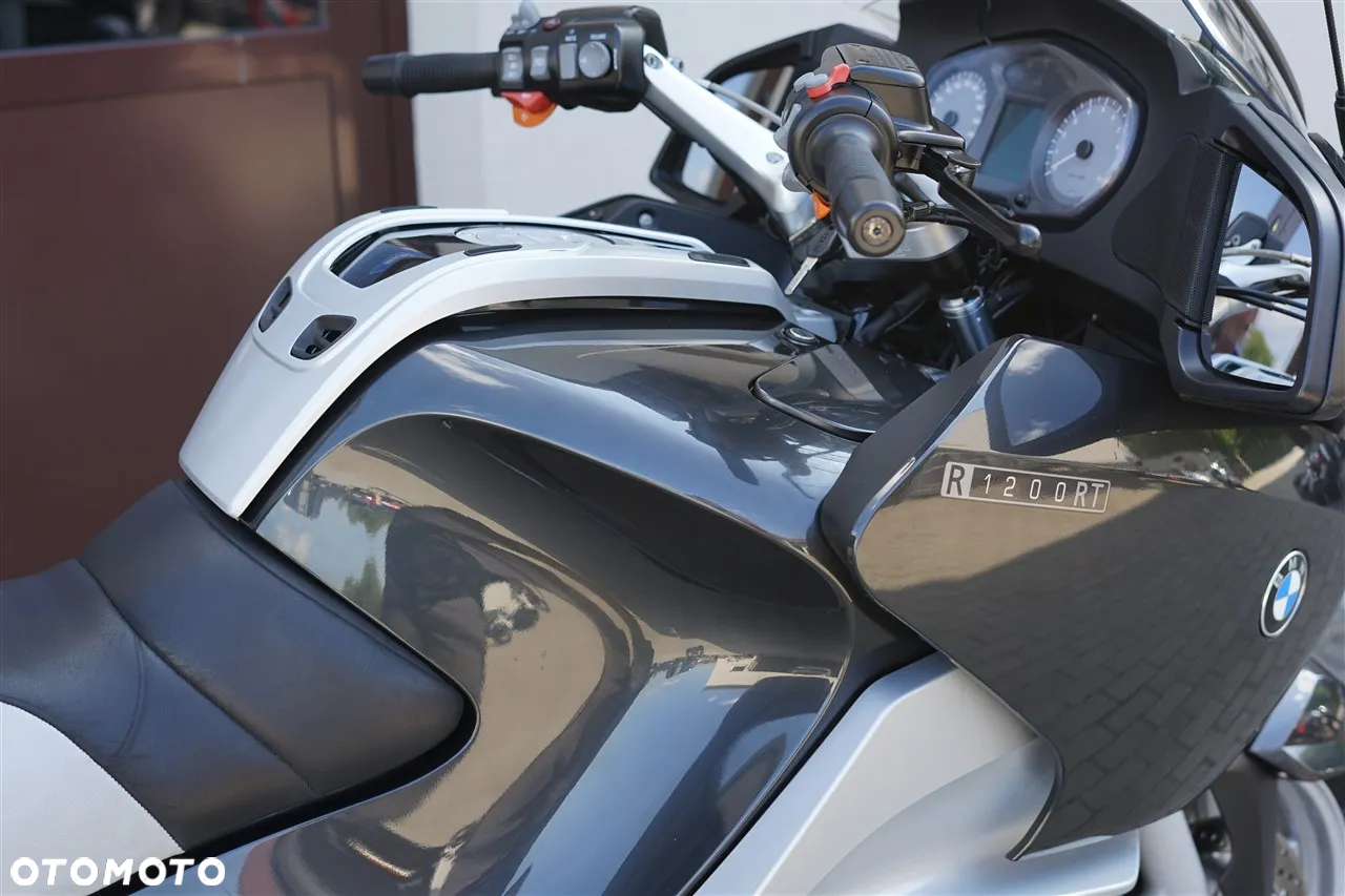 BMW R - 9