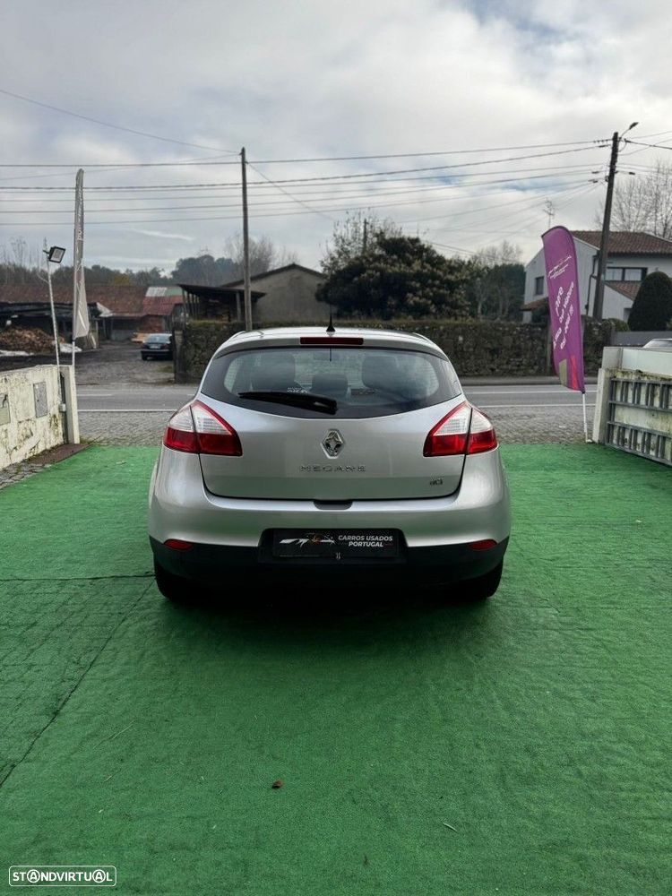 Renault Mégane 1.5 dCi Confort - 6