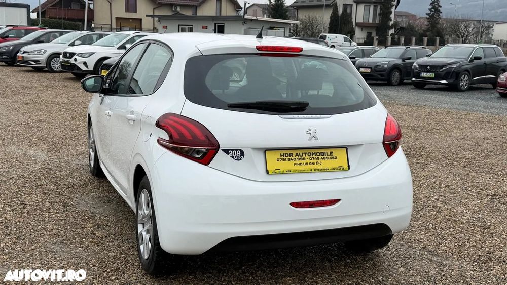 Peugeot 208 PureTech 75 Allure Pack - 9